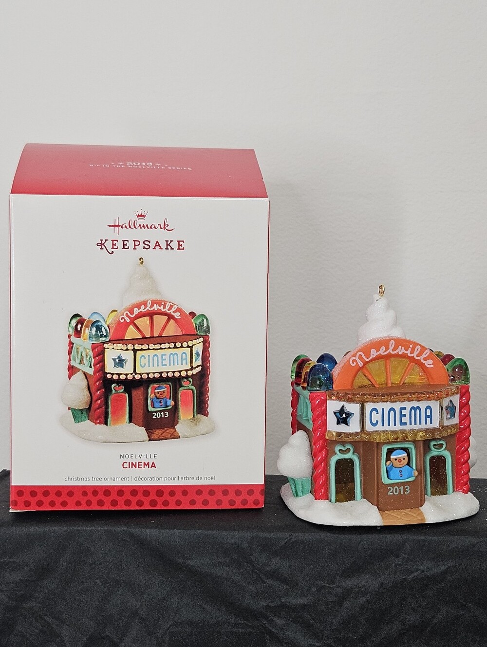 Hallmark Keepsake Ornament: Noelville Cinema Christmas Gingerbread House 2013